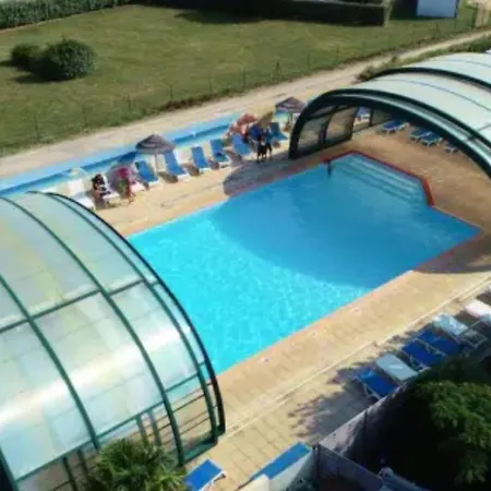 Mobil Confort Avec Terrasse Pour 4 Personnes - Api-1-52-1494 * La Faute-sur-Mer